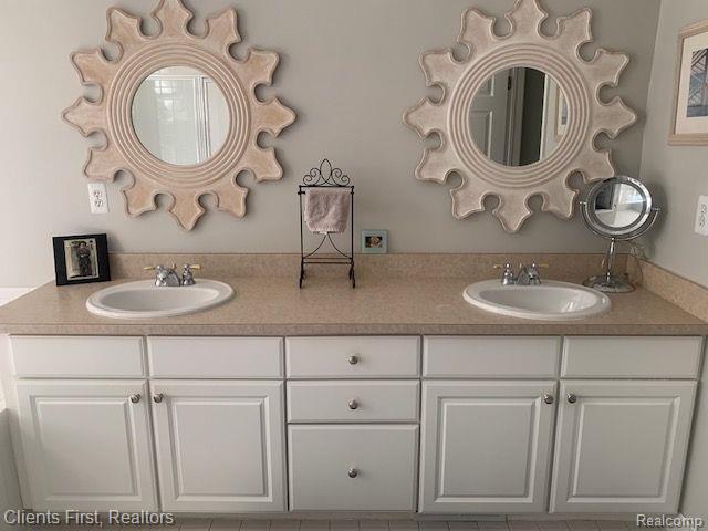 41473 TWAIN, Novi, MI 48377 — Photo 18