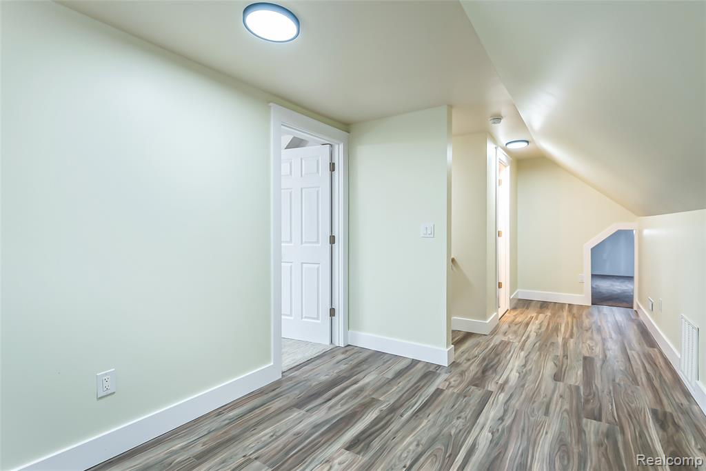 542 Oak Dale Drive, Chelsea, MI 48118 — Photo 43
