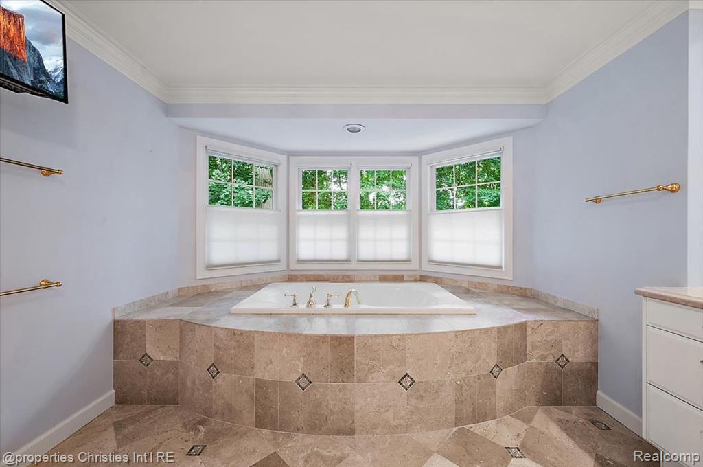 400 Hamilton Road, Bloomfield, MI 48301 — Photo 62