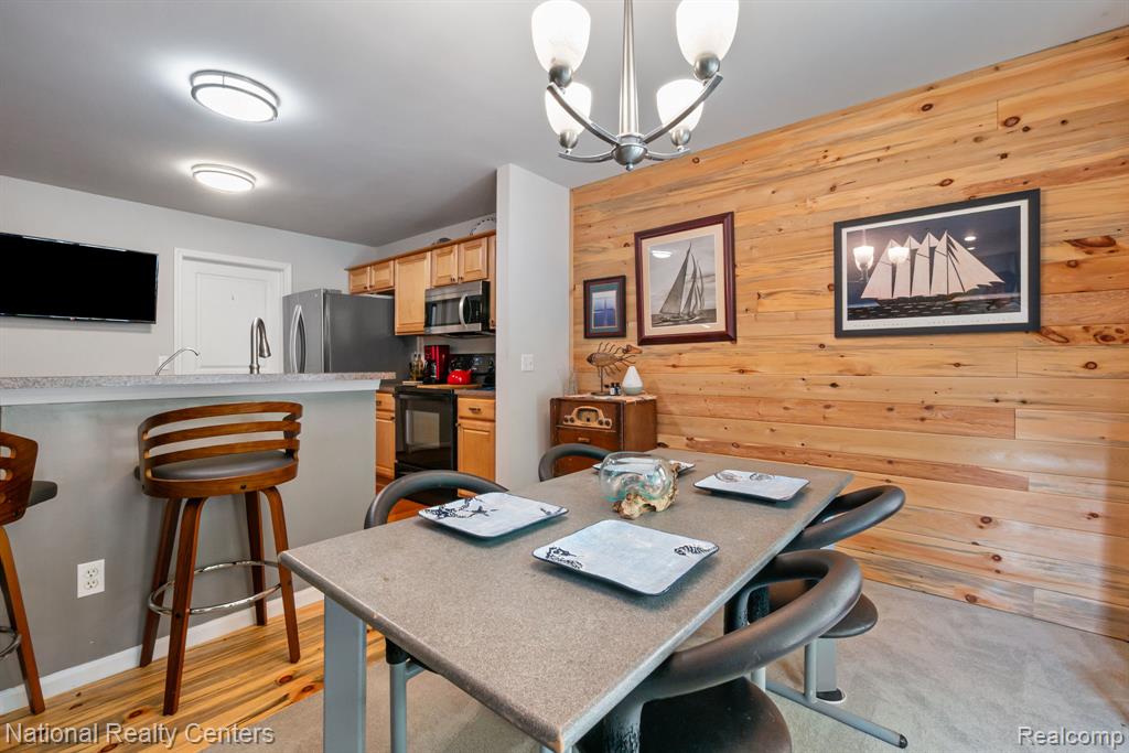 8019 Springdale Drive, White Lake, MI — Photo 10