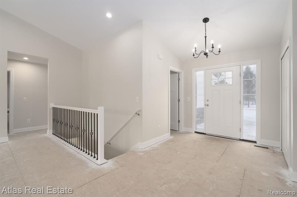 11289 Green Road, Goodrich Vlg, MI — Photo 16