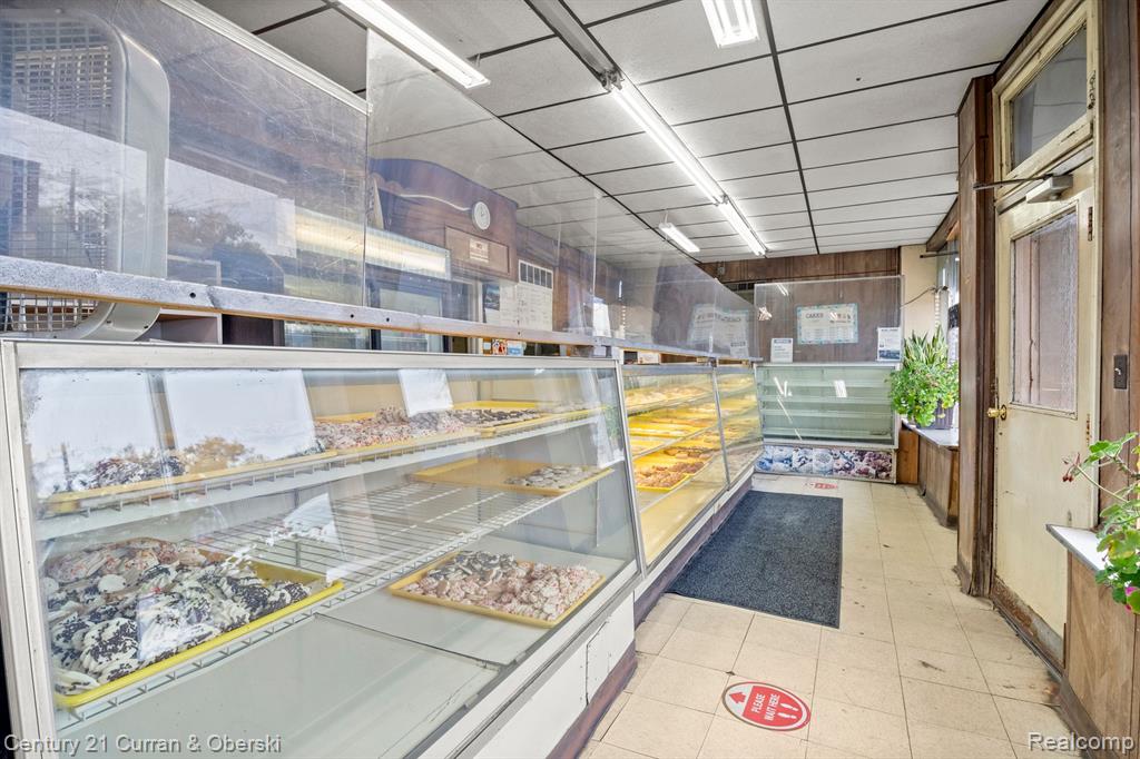 736 E STATE FAIR RD, Highland Park, MI 48203 — Photo 4