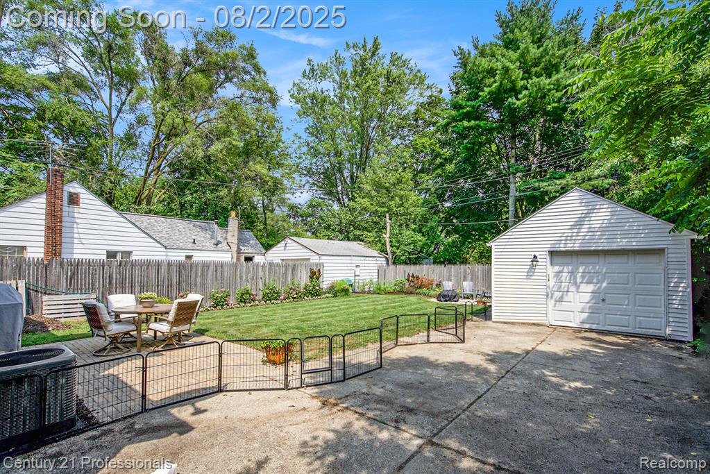 876 Allen Road, Ypsilanti, MI 48198 — Photo 24