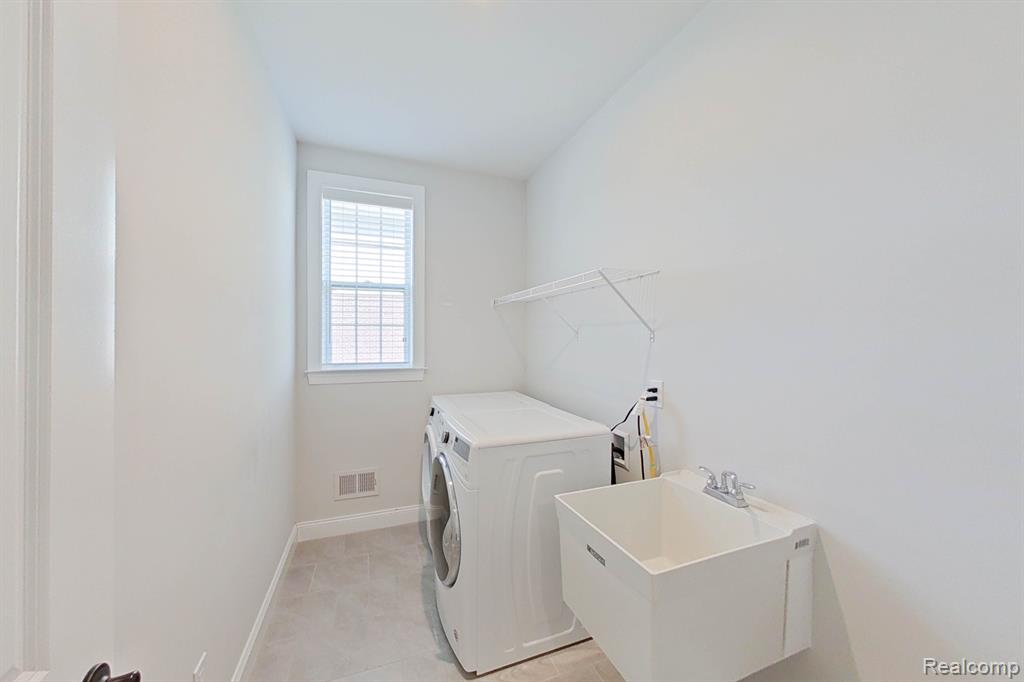 2441 BLACKWOOD, Canton, MI 48188 — Photo 48