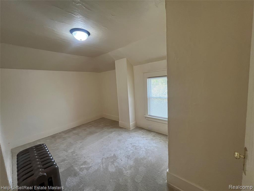 911 9Th St Street, Port Huron, MI 48060 — Photo 8