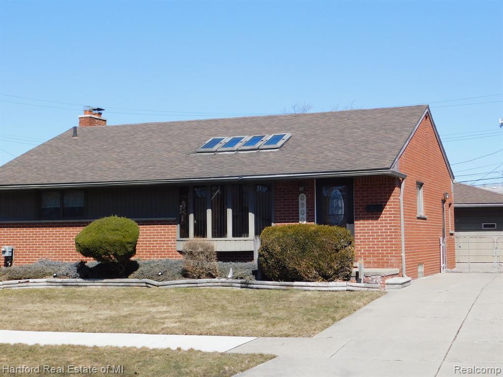8600 Cardwell Street, Westland, MI — Photo 11