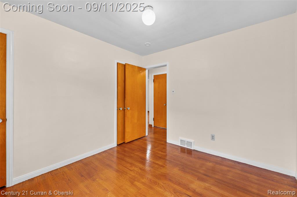 8235 Virgil Street, Dearborn Heights, MI 48127 — Photo 15