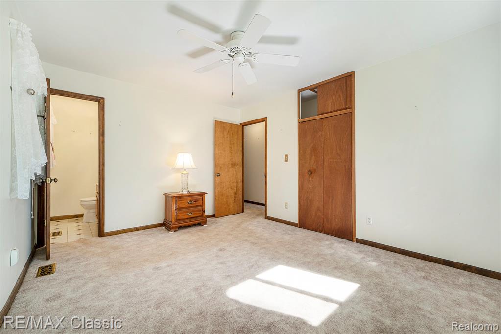 822 Manzano Drive, Wolverine Lake, MI 48390 — Photo 13