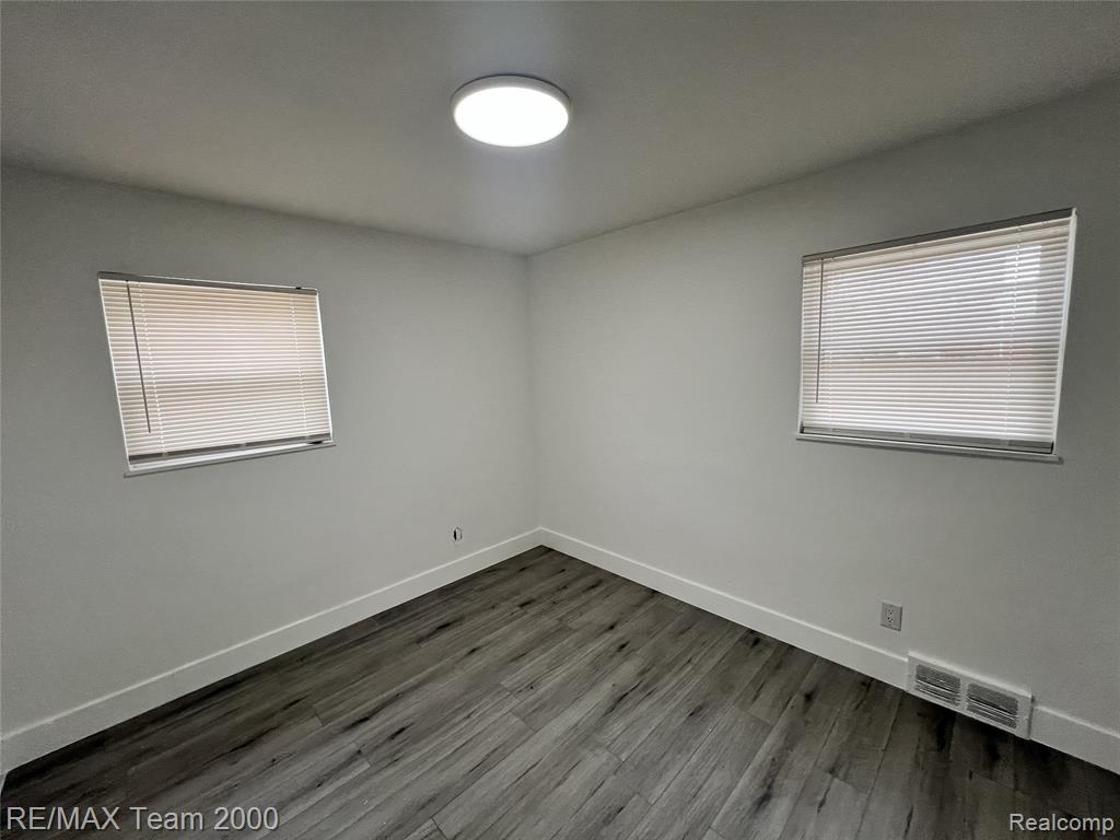 7639 Faust Avenue, Detroit, MI 48228 — Photo 14