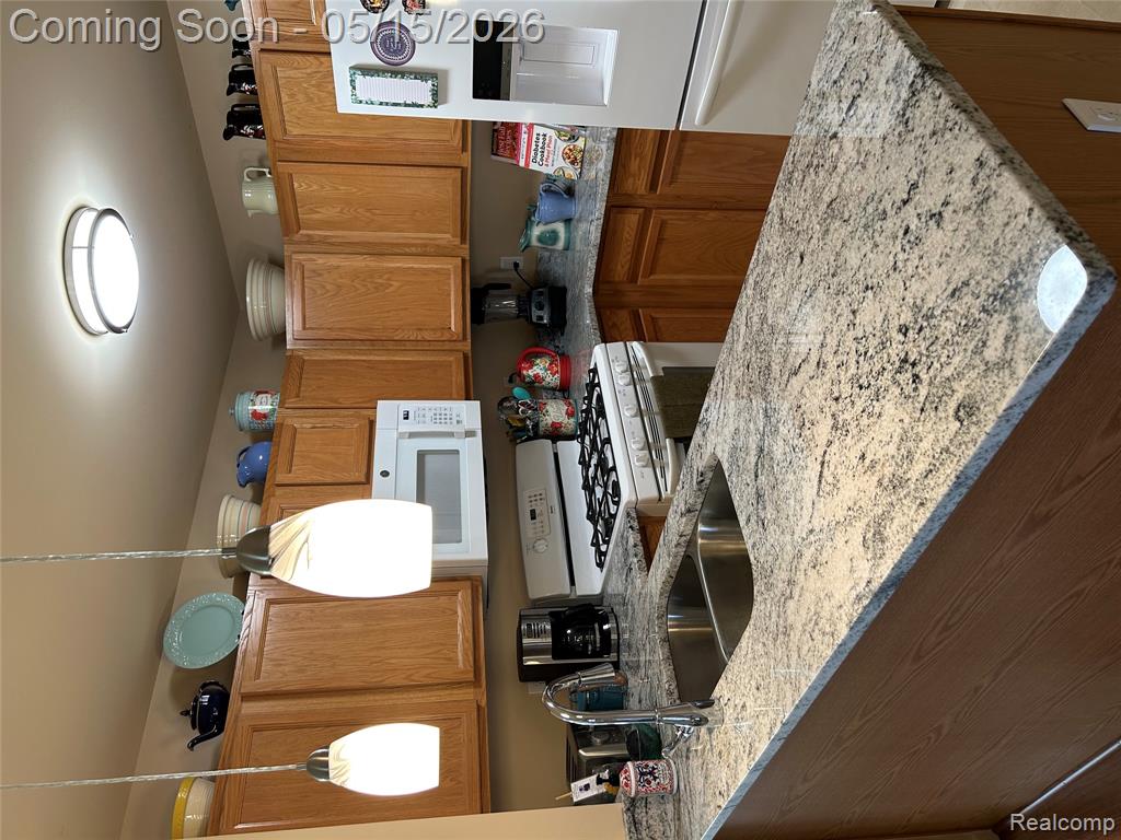 41011 Williams Street, 246, Grand Blanc, MI 48439 — Photo 29
