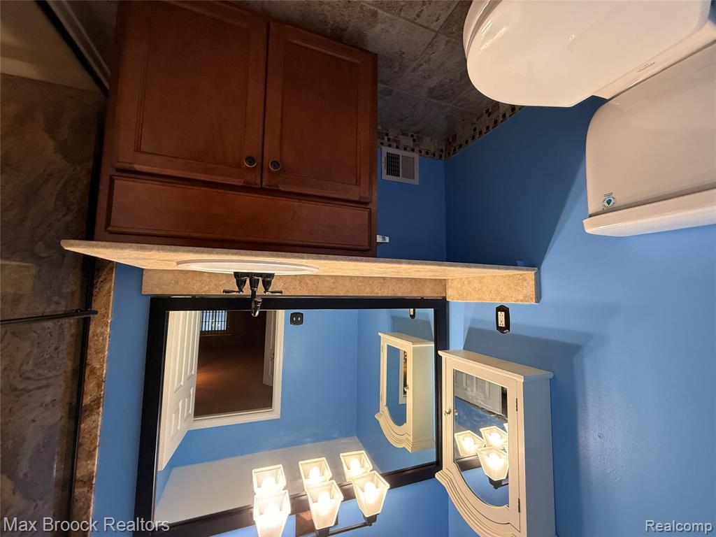 6109 Orchard Lake Road, West Bloomfield, MI — Photo 17