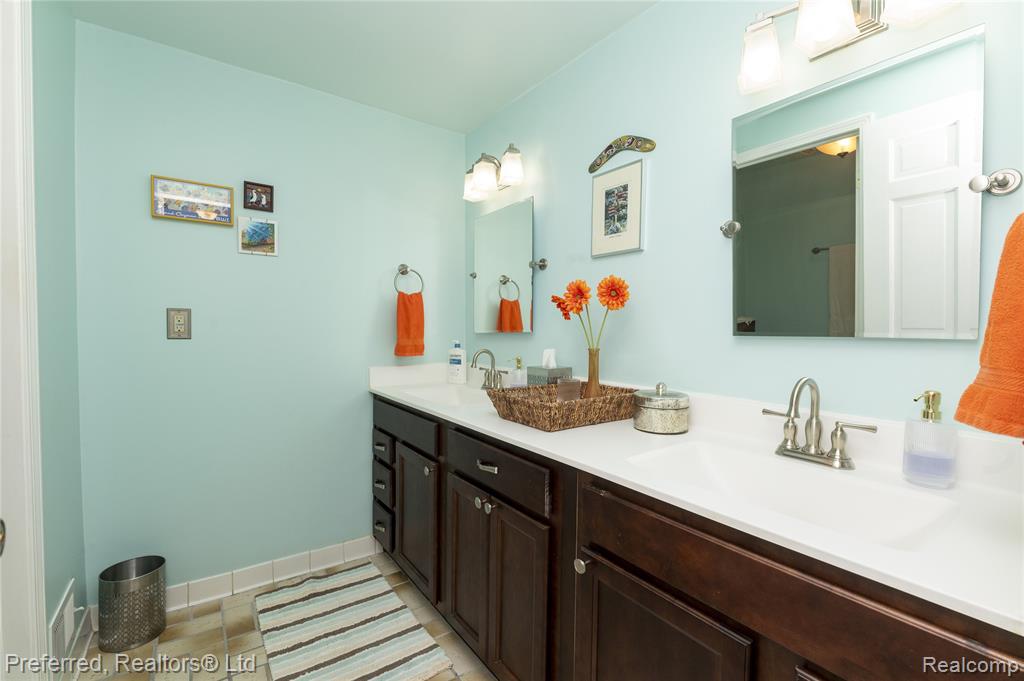 9350 Colony Farm Court, Plymouth, MI 48170 — Photo 41