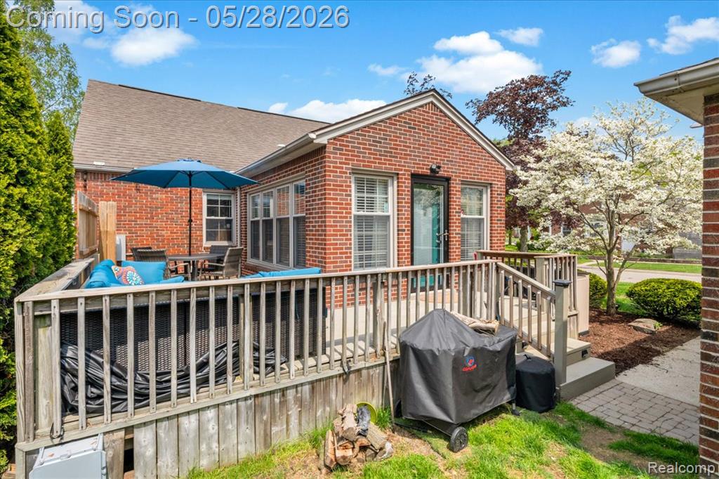 2101 Lochmoor Boulevard, Grosse Pointe Woods, MI 48236 — Photo 33