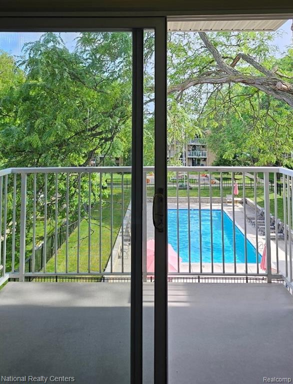 4913 Crooks Road, G5, Royal Oak, MI 48073 — Photo 14