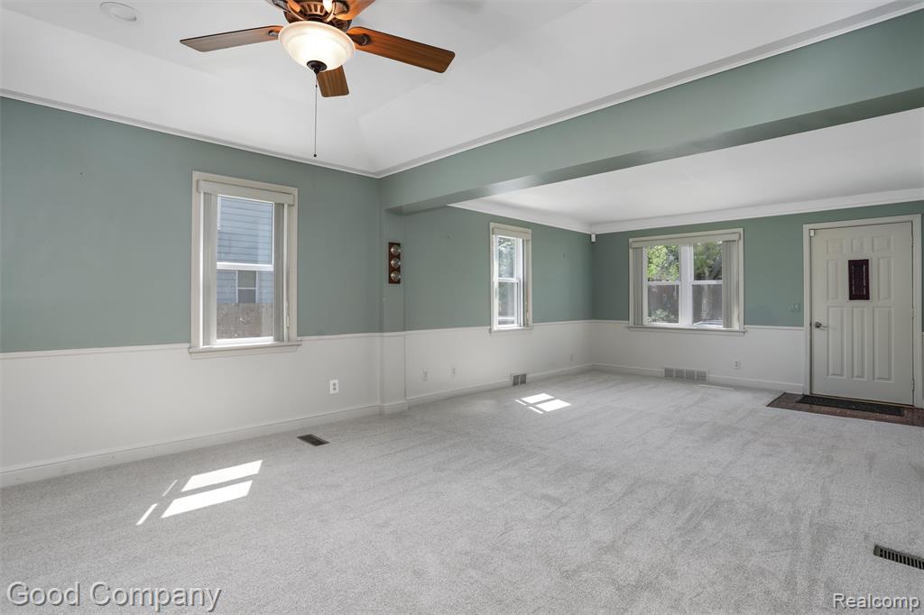 603 E Maxlow Avenue, Hazel Park, MI 48030 — Photo 5