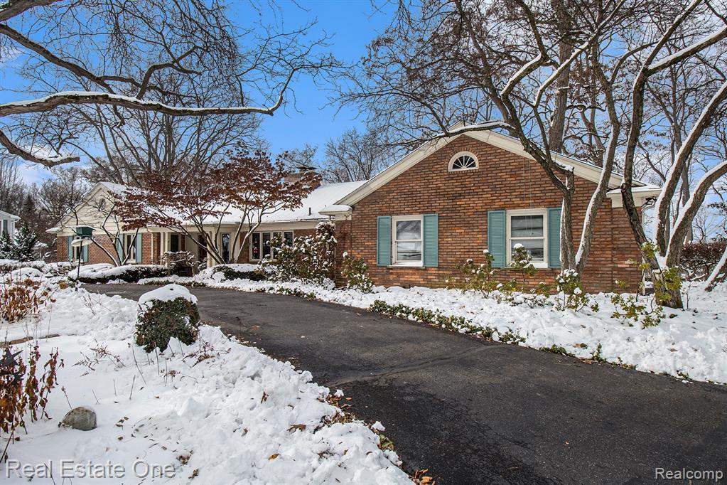 4616 Coachmaker Drive, Bloomfield Hills, MI 48302 — Photo 4