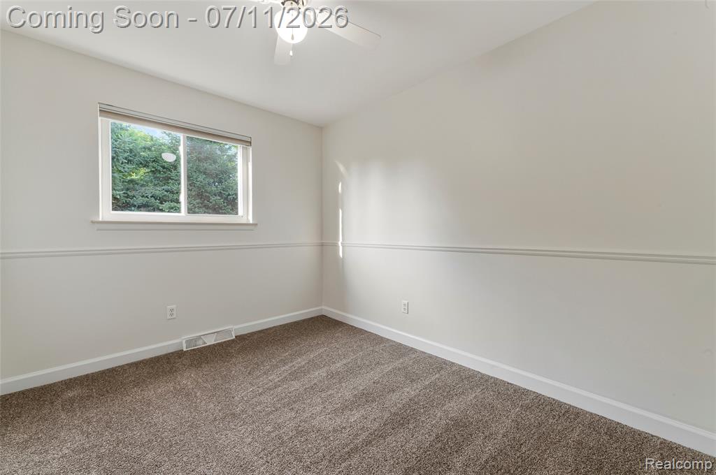 5965 N Lafayette Street, Dearborn Heights, MI 48127 — Photo 18