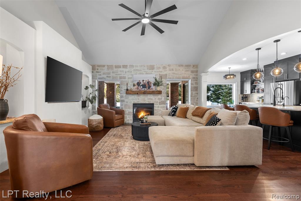 4525 Mapleton Drive, Howell, MI 48843 — Photo 6
