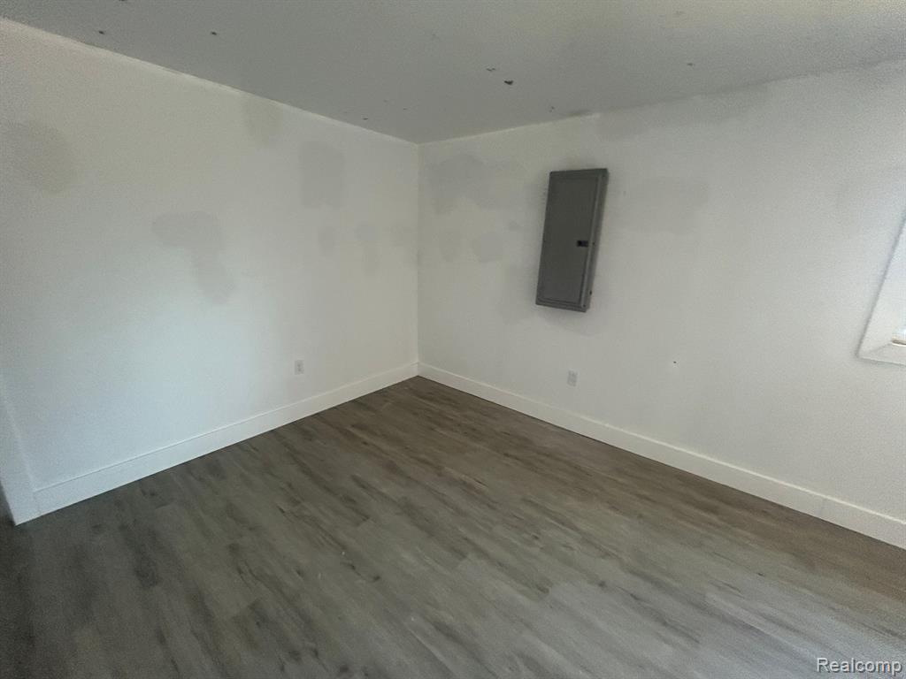 5258 NEWPORT Street, Detroit, MI 48213 — Photo 27