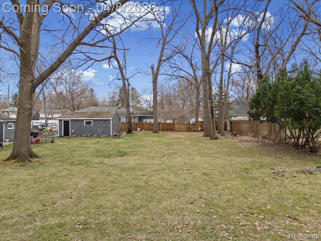 3705 Sancroft Avenue, West Bloomfield, MI 48324 — Photo 18