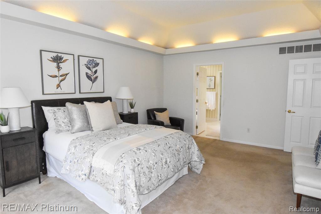 8342 ISLANDVIEW Court, Brighton, MI 48114 — Photo 36
