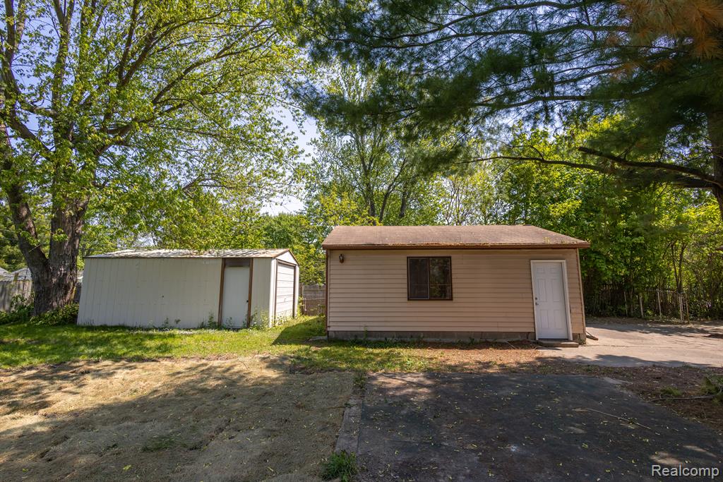 420 6TH Street, Marysville, MI 48040 — Photo 5