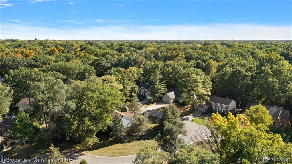 6835 High Ridge Road, West Bloomfield, MI 48324 — Photo 9