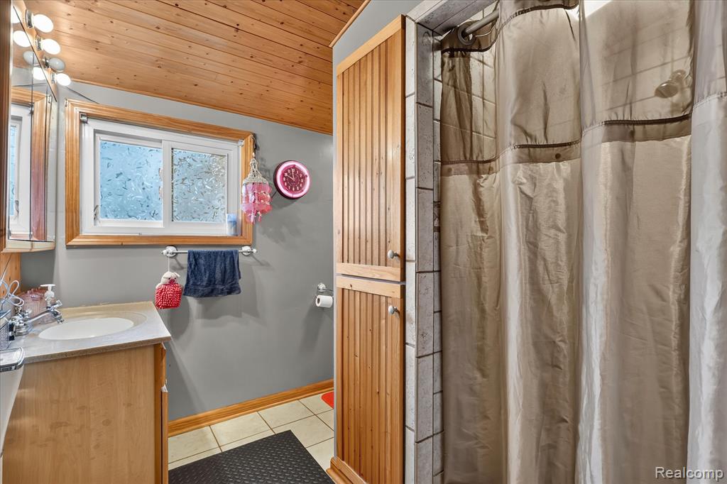 17 E White Lake Dr, Twin Lakes, MI 49457 Drive, Twin Lake, MI 49457 — Photo 41