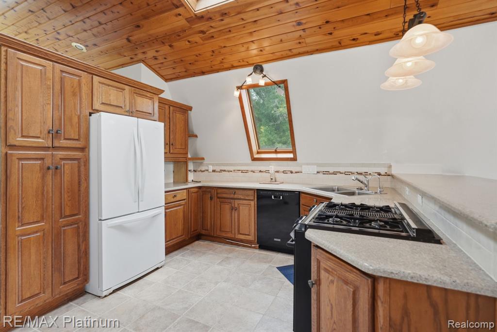 4328 N Gale Road, Davison, MI 48423 — Photo 9