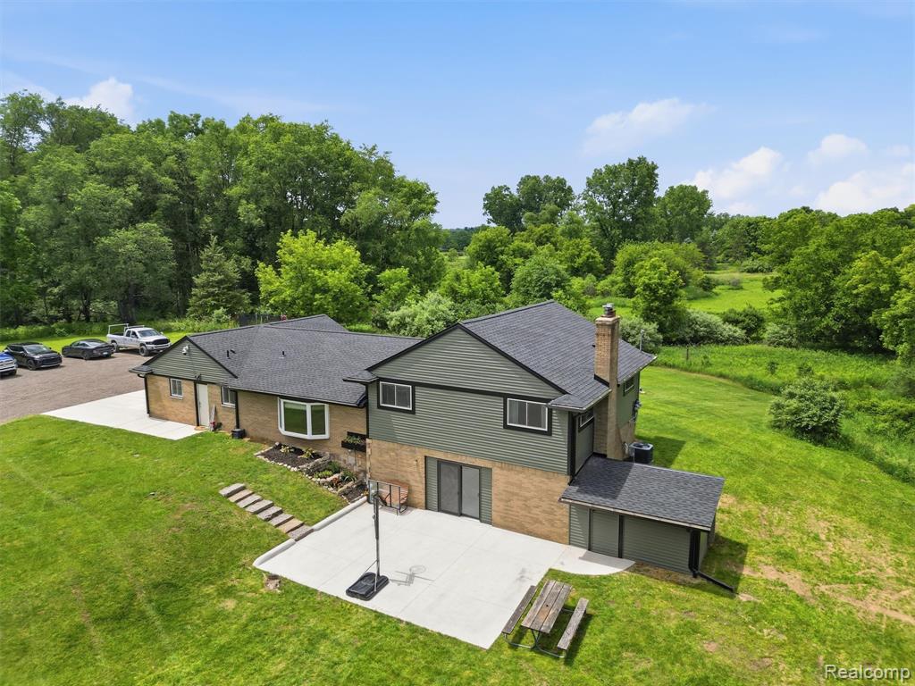 8620 Joey Drive, Pinckney, MI 48169 — Photo 8