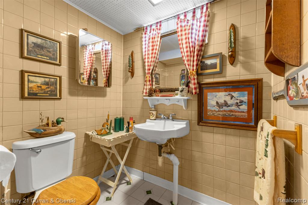 9869 Melbourne Avenue, Allen Park, MI 48101 — Photo 20