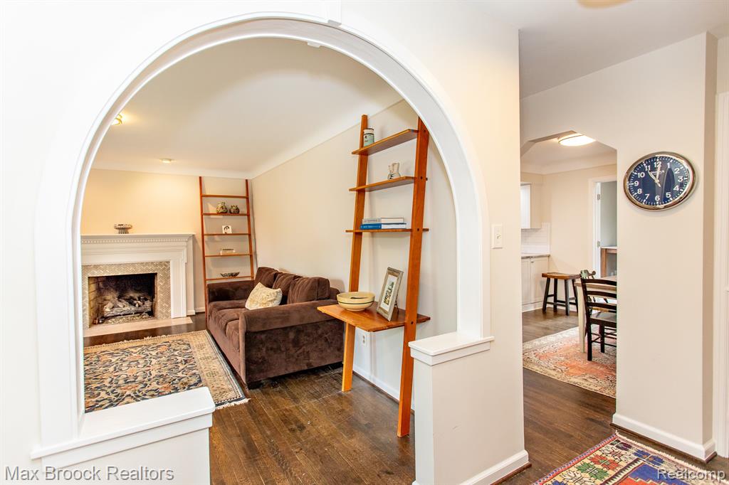 12769 Lasalle Lane, Huntington Woods, MI — Photo 9