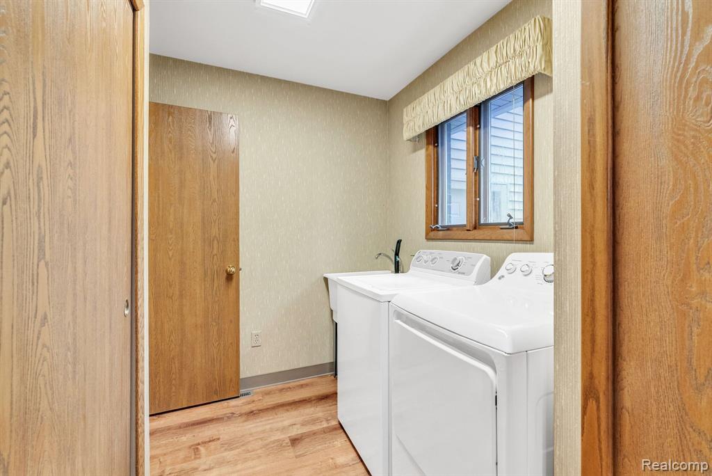 836 BOUTELL Drive, Grand Blanc, MI 48439 — Photo 45