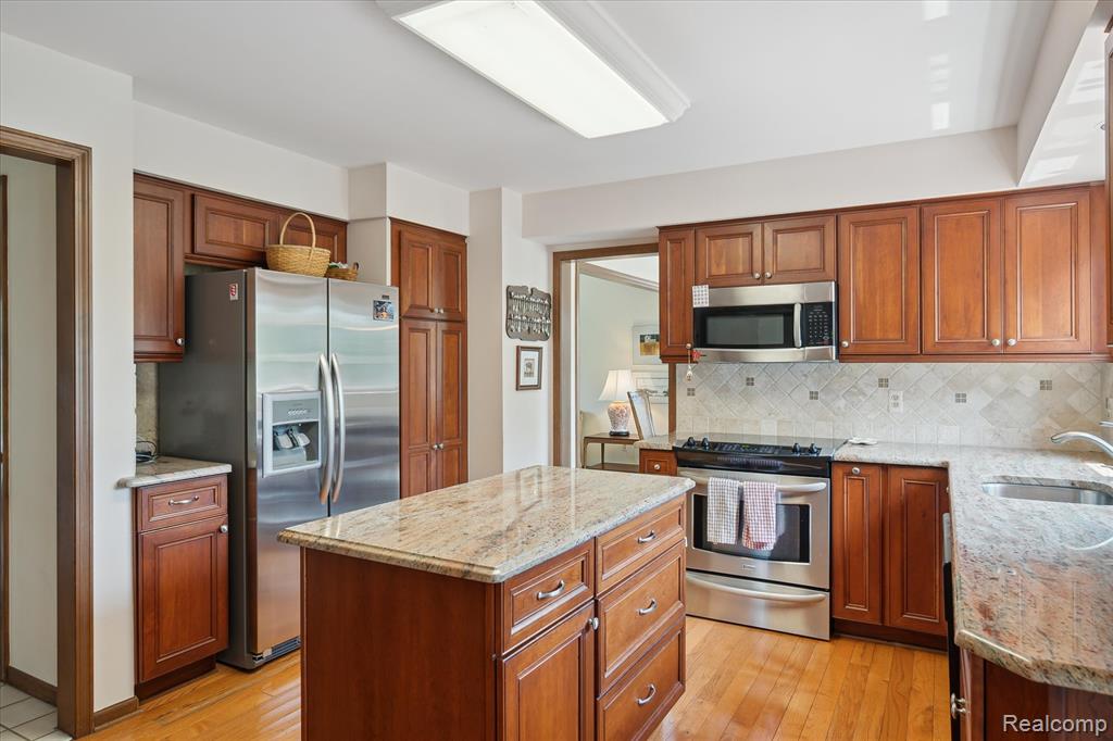 48721 W Normandy Court, Plymouth, MI 48170 — Photo 14