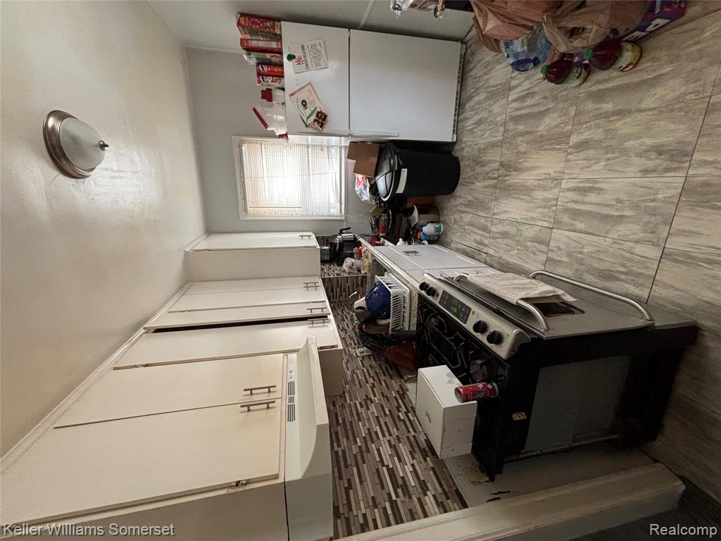 4275 8TH Street, Ecorse, MI 48229 — Photo 2