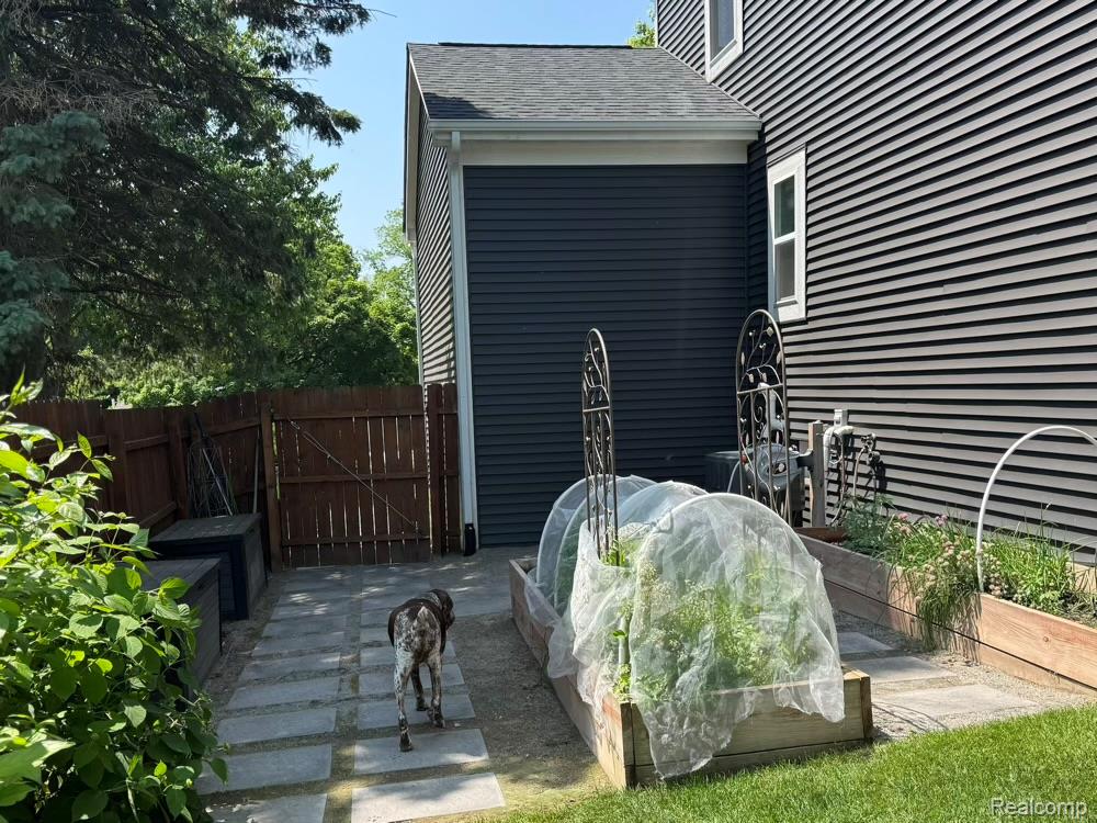 420 Bennett Street, Milford, MI 48381 — Photo 28