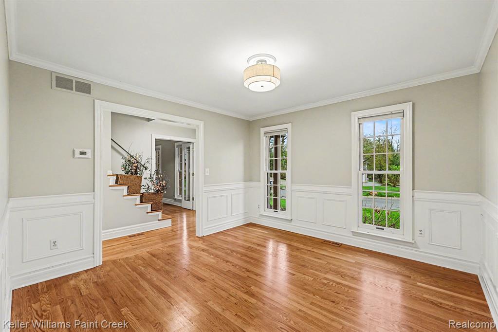 2824 Lunar Court, Lake Orion, MI — Photo 12