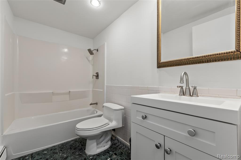 100 W Hickory Grove Road, A2, Bloomfield Hills, MI 48304 — Photo 9