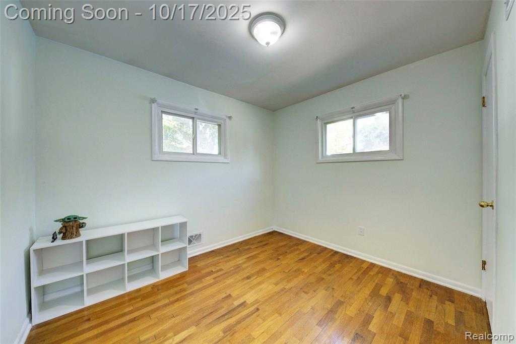 838 Westwood Drive, Fenton, MI 48430 — Photo 15