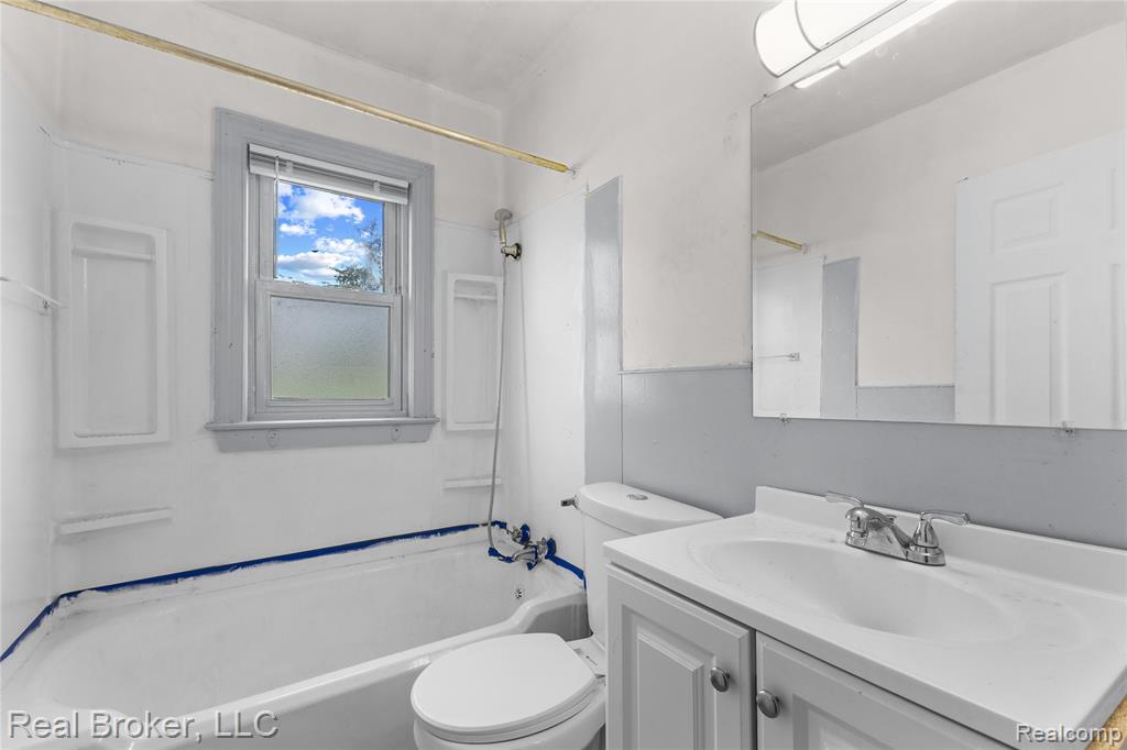 13576 Warwick Street, Detroit, MI 48223 — Photo 10