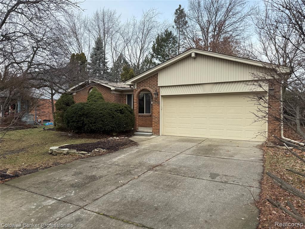 47071 Savannah Drive, Macomb, MI 48044 — front exterior