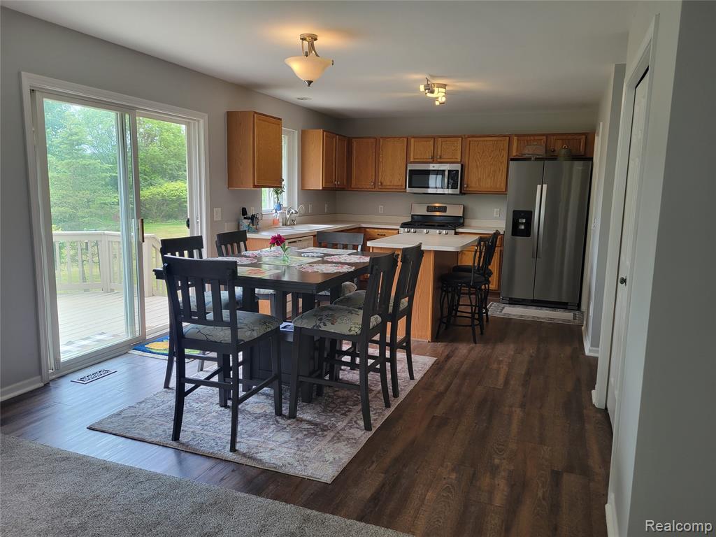 5100 Meadow Crest Circle, Holly, MI 48442 — Photo 11