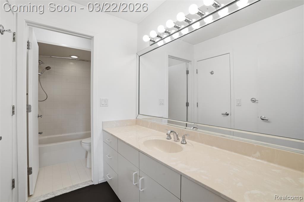 4165 Breckenridge Drive, West Bloomfield, MI — Photo 32
