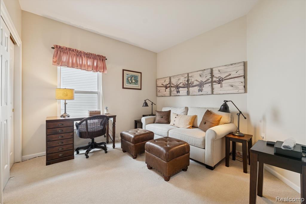 4035 Hillsdale Drive, Auburn Hills, MI 48326 — Photo 26