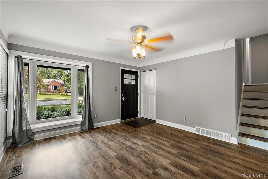 726 Woodlawn Avenue, Royal Oak, MI 48073 — Photo 3
