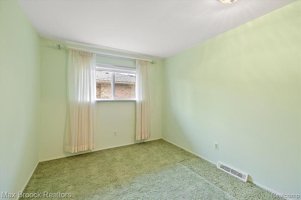 6288 CRESCENT WAY Drive, Troy, MI 48085 — Photo 15