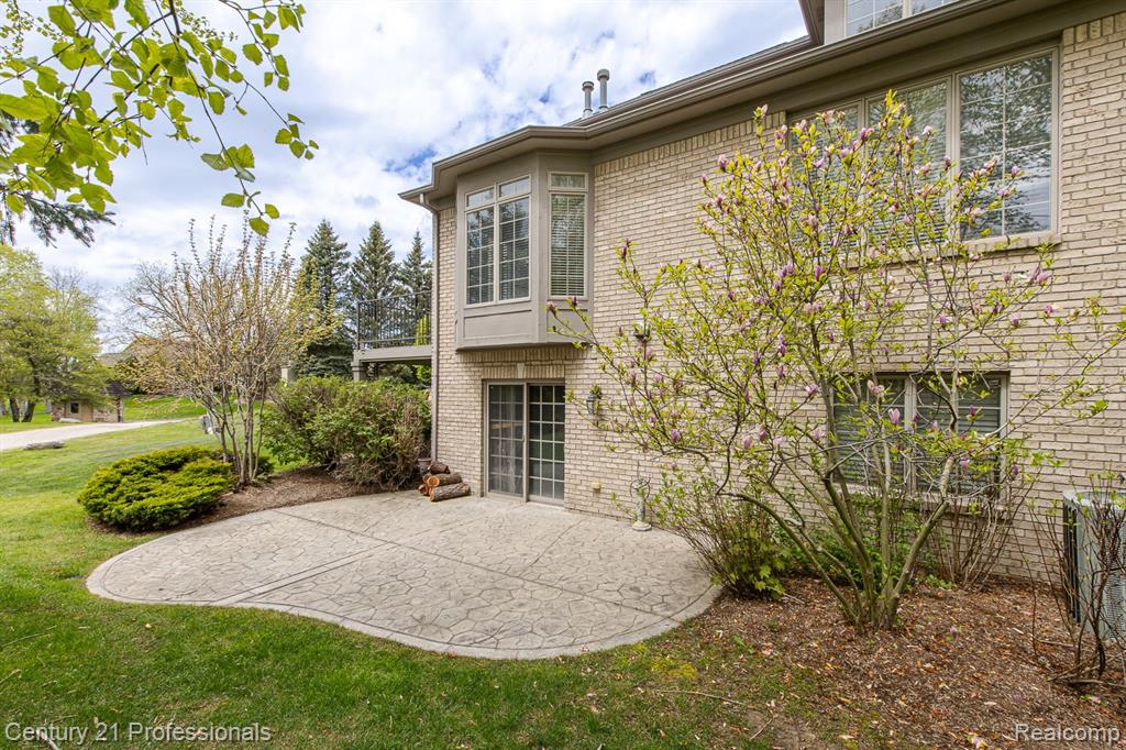 6410 Enclave Drive, Clarkston, MI 48348 — Photo 60