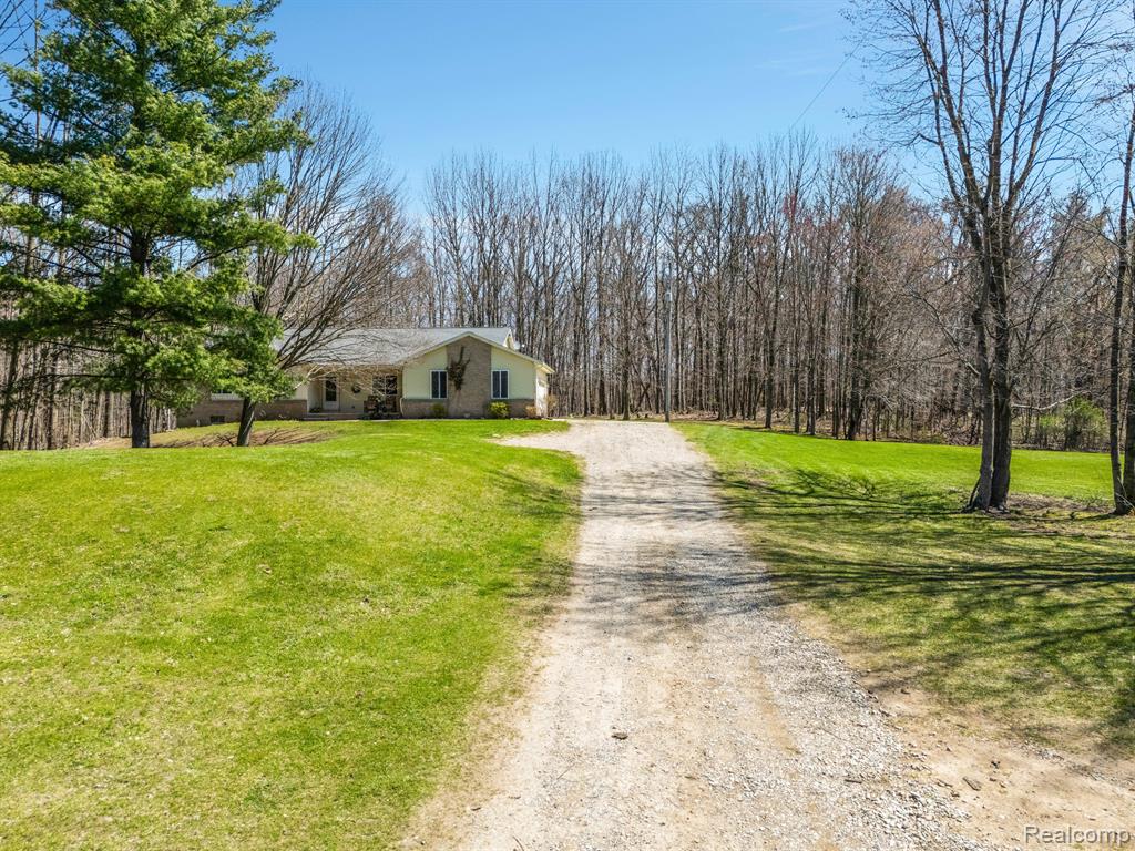 7312 LINDEN Road, Fenton, MI 48430 — Photo 63