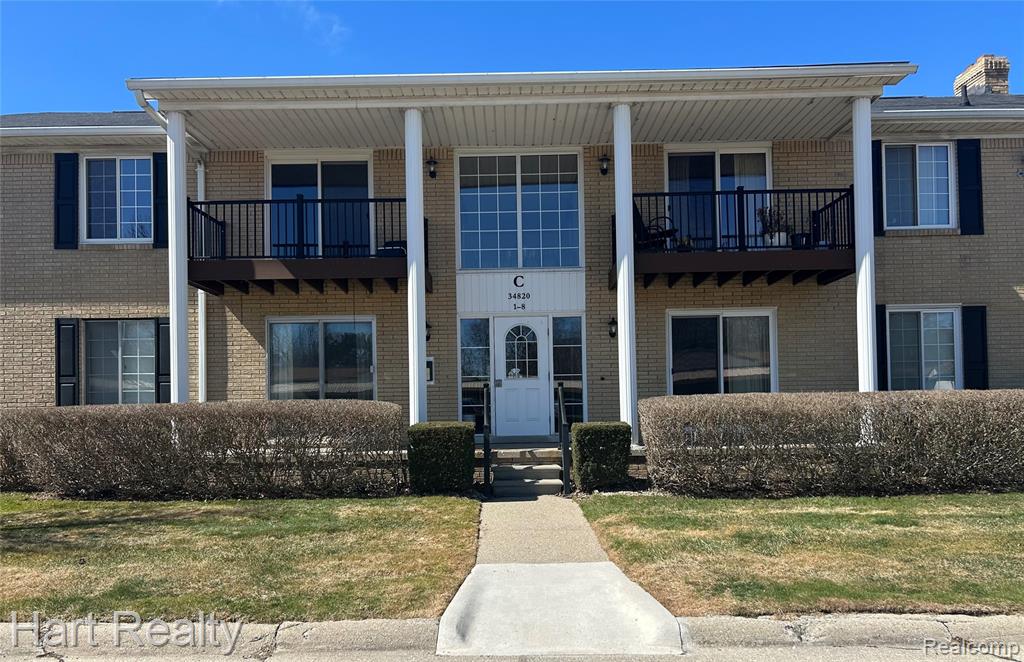 34820 Valleyview Drive, C5, Sterling Heights, MI 48312