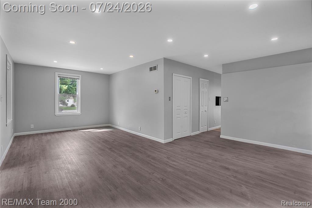 19615 Eastwood Drive, Harper Woods, MI 48225 — Photo 7